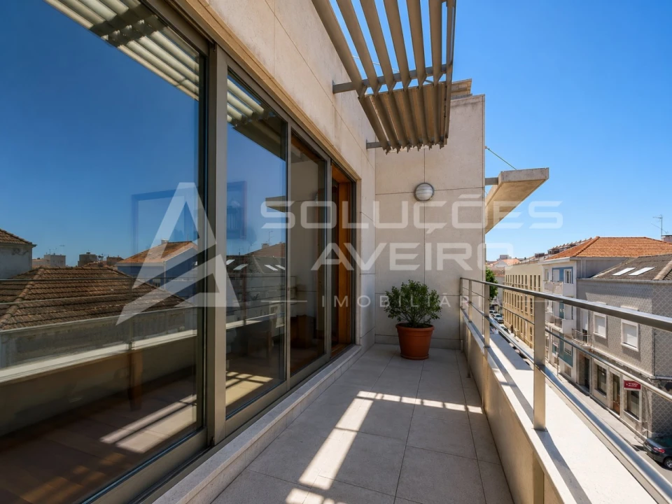 Apartamento T4 para Venda em Glória e Vera Cruz Foto 10
