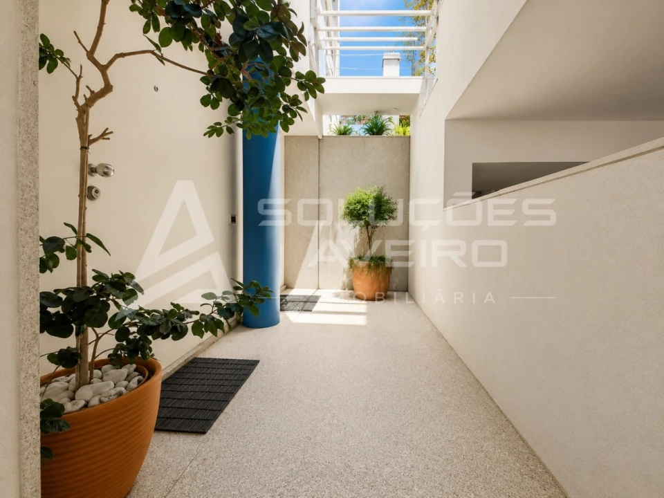 Apartamento T4 para Venda em Glória e Vera Cruz Foto 16