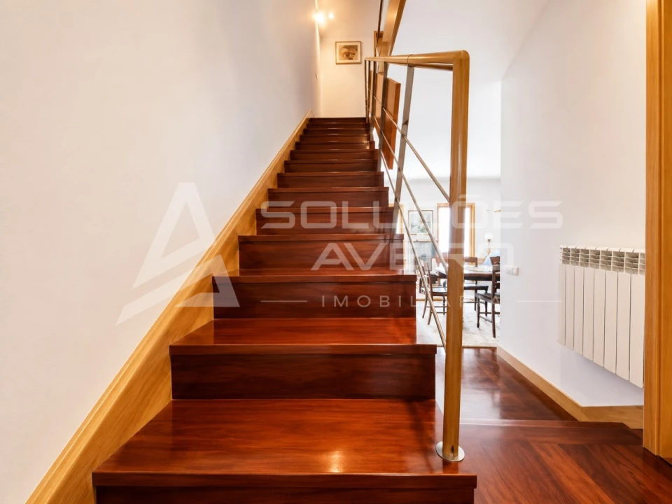 Apartamento T4 para Venda em Glória e Vera Cruz Foto 47