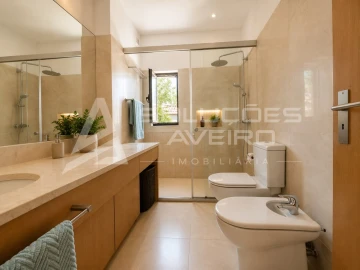 Apartamento T4 para Venda em Glória e Vera Cruz