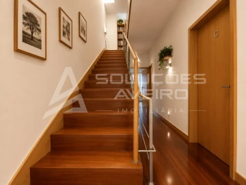 Apartamento T4 para Venda em Glória e Vera Cruz