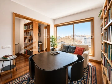 Apartamento T4 para Venda em Glória e Vera Cruz