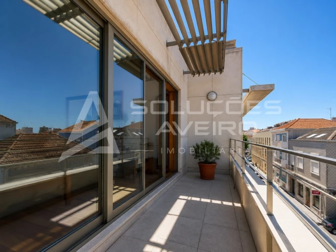 Apartamento T4 para Venda em Glória e Vera Cruz Foto 10