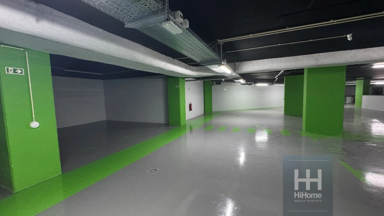 Apartamento T1 para Venda em São Martinho Foto 32