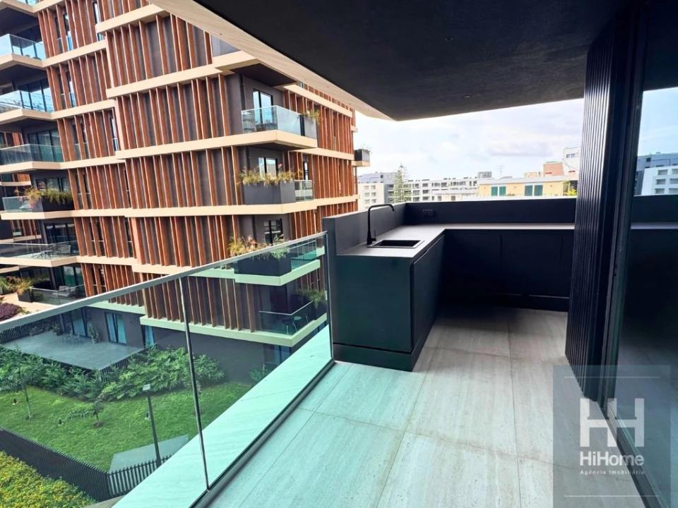 Apartamento T1 para Venda em São Martinho Foto 13