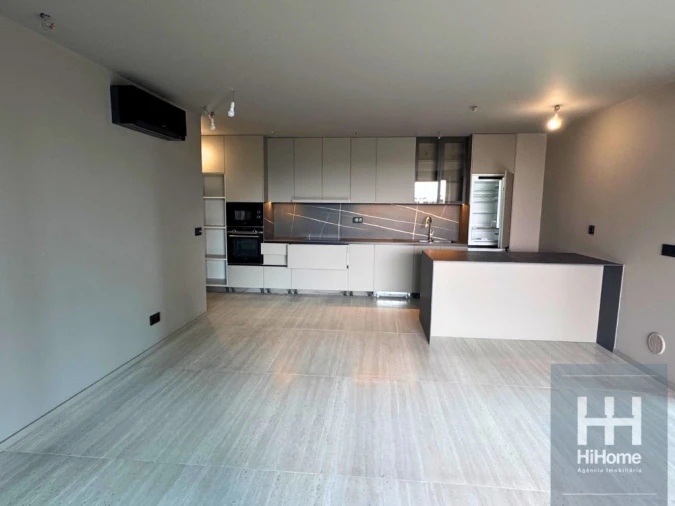 Apartamento T1 para Venda em São Martinho Foto 10
