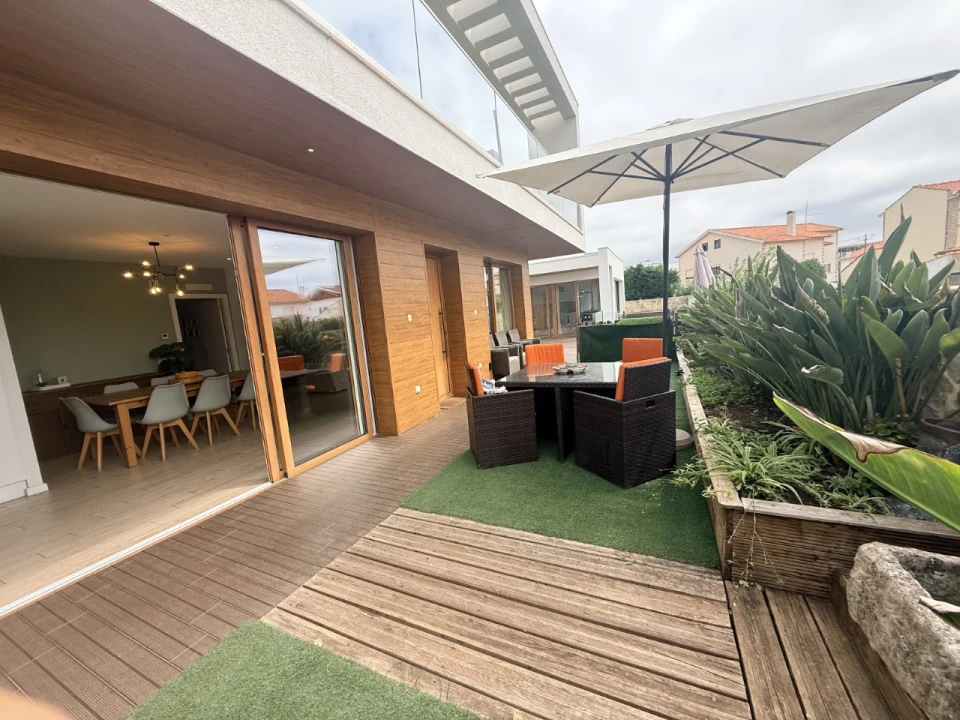 Moradia T4 para Venda em São Martinho do Porto Foto 8