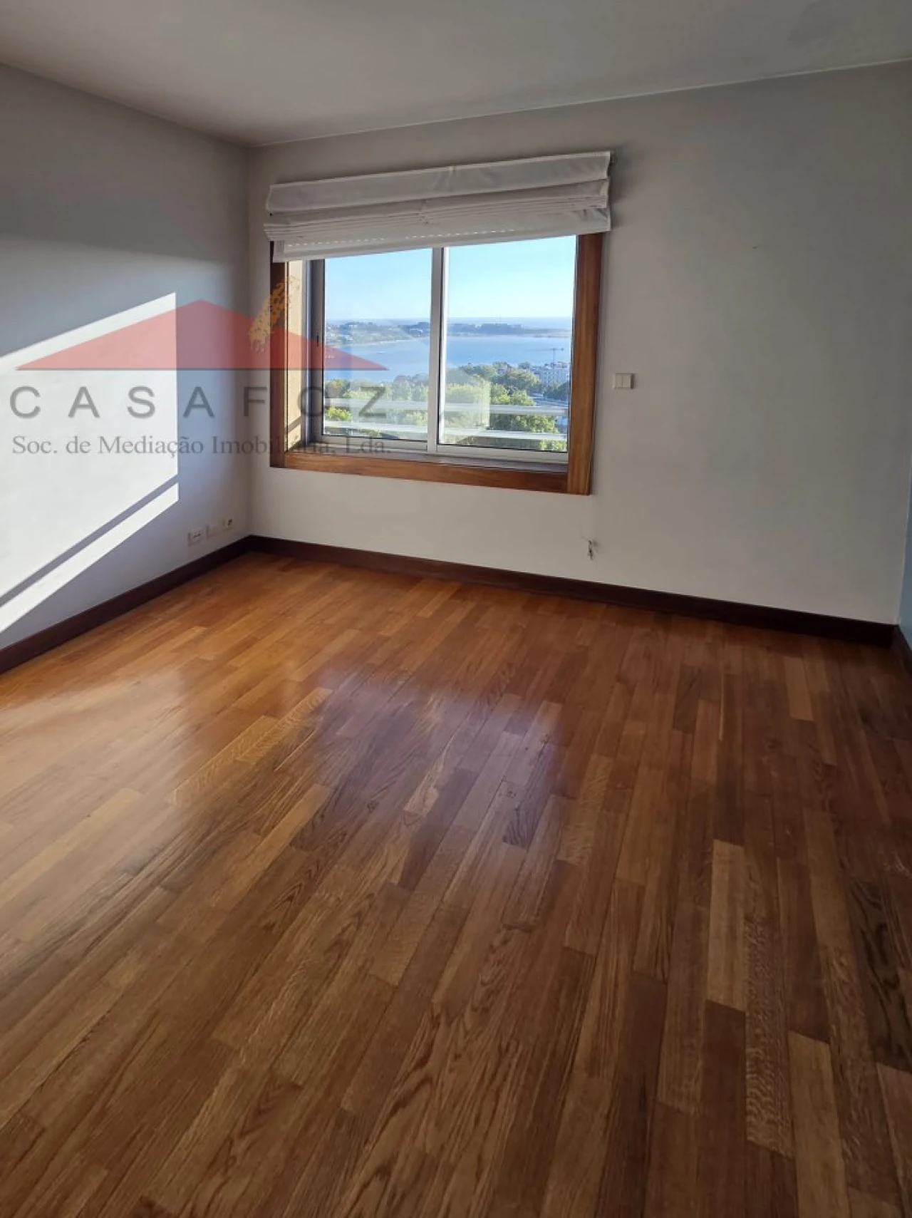 Apartamento T2 para Arrendamento em Lordelo do Ouro e Massarelos Foto 14