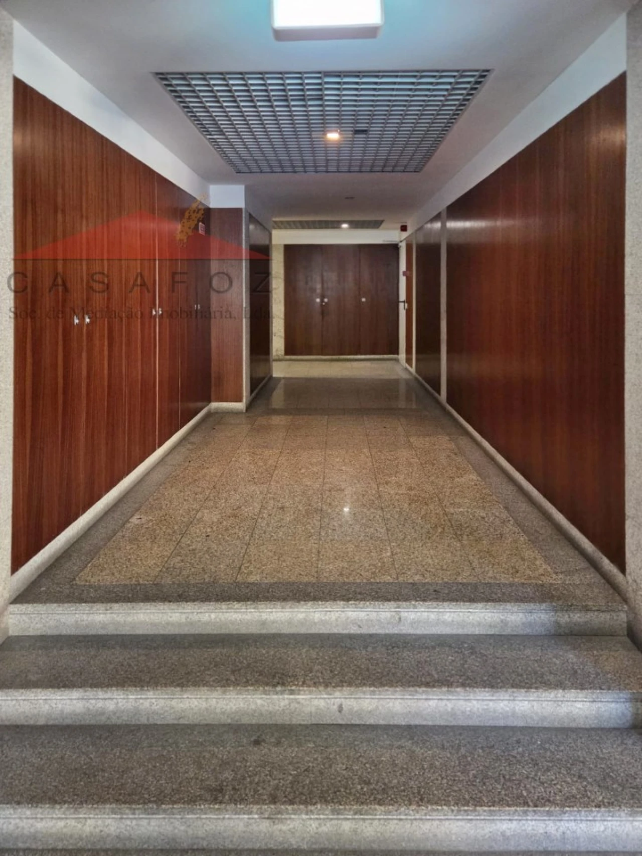 Apartamento T2 para Arrendamento em Lordelo do Ouro e Massarelos Foto 24