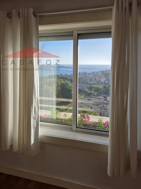Apartamento T2 para Arrendamento em Lordelo do Ouro e Massarelos