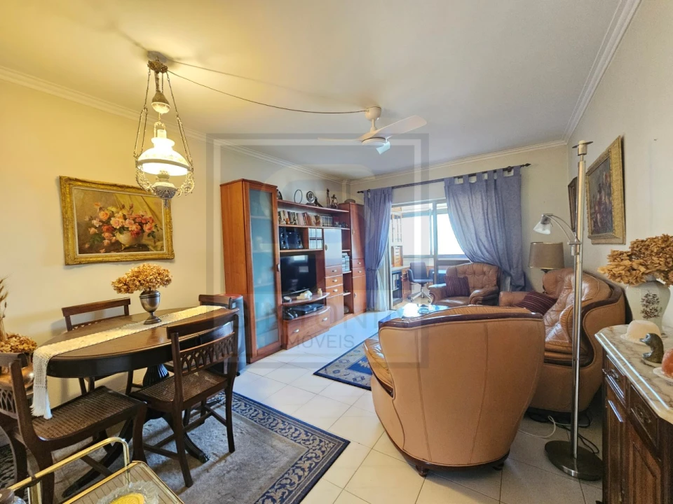 Apartamento T2 para Venda em Carnaxide e Queijas Foto 15