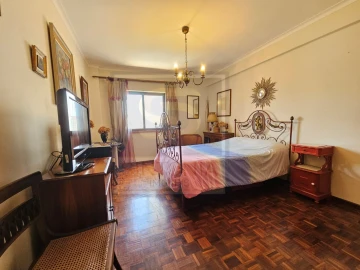 Apartamento T2 para Venda em Carnaxide e Queijas
