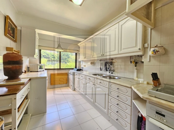 Apartamento T2 para Venda em Carnaxide e Queijas Foto 2