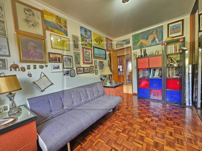 Apartamento T2 para Venda em Carnaxide e Queijas Foto 6