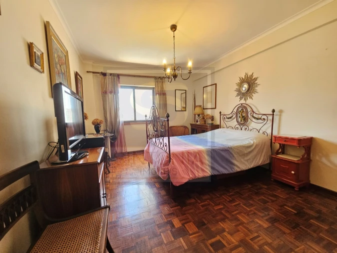Apartamento T2 para Venda em Carnaxide e Queijas Foto 9
