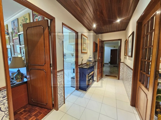 Apartamento T2 para Venda em Carnaxide e Queijas Foto 17