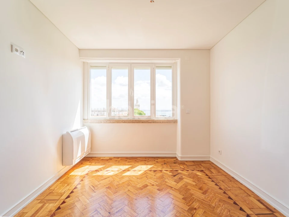 Apartamento T2 para Arrendamento em São Vicente Foto 14