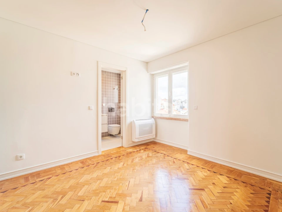 Apartamento T2 para Arrendamento em São Vicente Foto 24