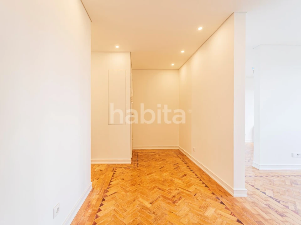 Apartamento T2 para Arrendamento em São Vicente Foto 30