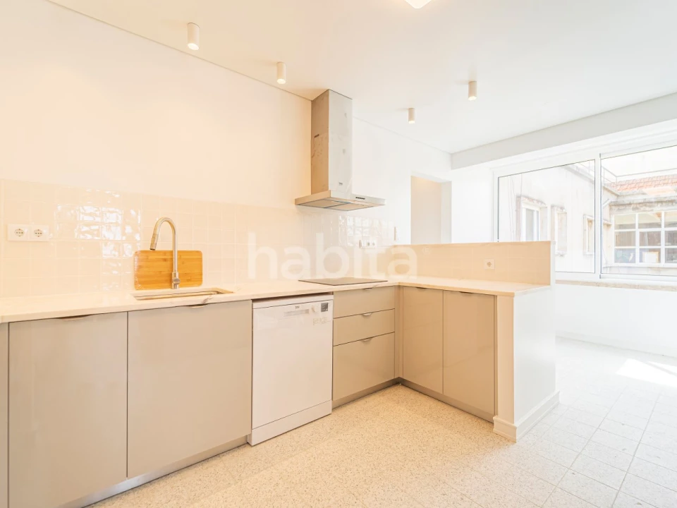 Apartamento T2 para Arrendamento em São Vicente Foto 41