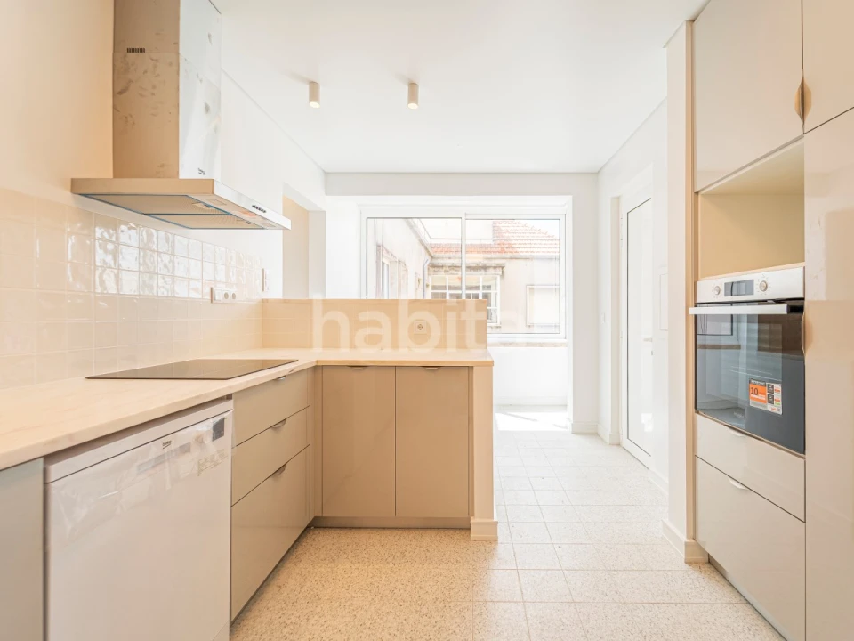 Apartamento T2 para Arrendamento em São Vicente Foto 42