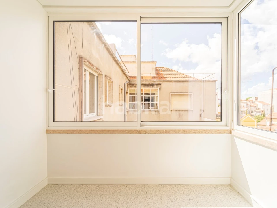 Apartamento T2 para Arrendamento em São Vicente Foto 43