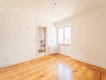 Apartamento T2 para Arrendamento em São Vicente