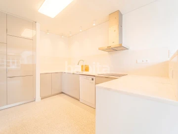 Apartamento T2 para Arrendamento em São Vicente