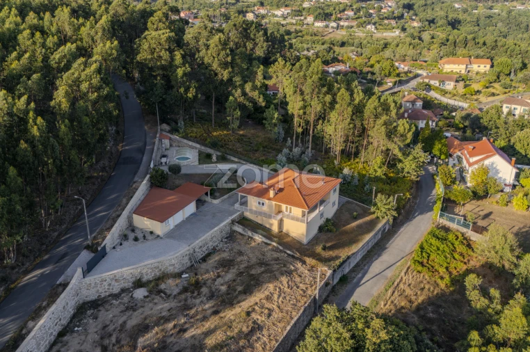 Moradia T3 para Venda em Marrancos e Arcozelo Foto 5