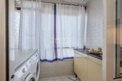 Apartamento T3 para Arrendamento em Ramalde