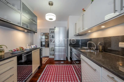 Apartamento T3 para Arrendamento em Ramalde