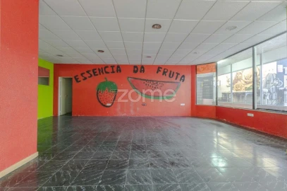 Negócio para Venda em São Mamede de Infesta e Senhora da Hora