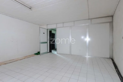 Negócio para Venda em São Mamede de Infesta e Senhora da Hora
