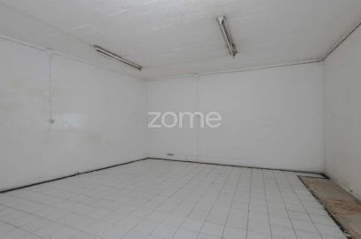 Negócio para Venda em São Mamede de Infesta e Senhora da Hora