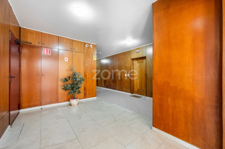 Apartamento T3 para Venda em Ramalde Foto 4