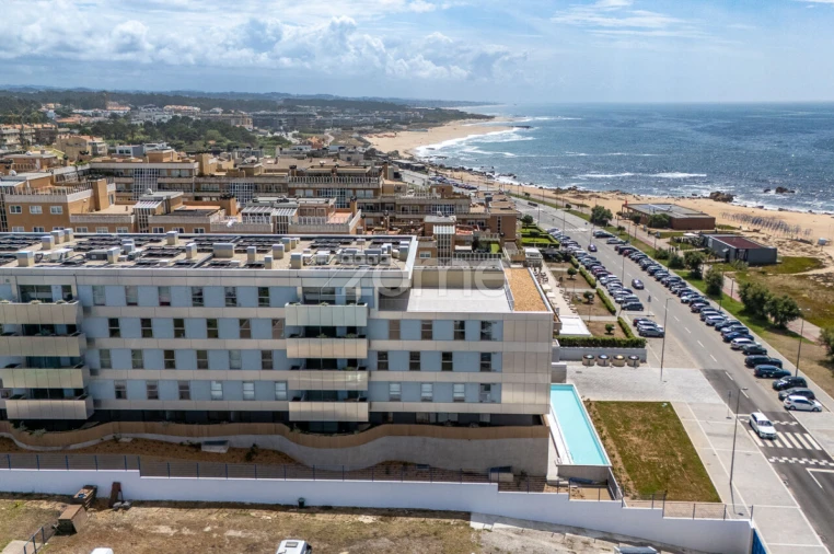 Apartamento T1 para Venda em Canidelo Foto 35
