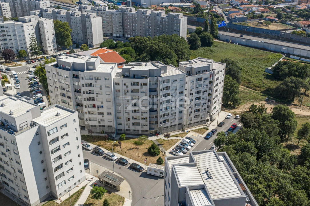 Apartamento T1 para Venda em Vilar de Andorinho Foto 20