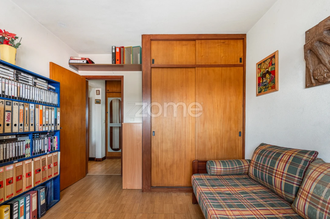 Apartamento T1 para Venda em Vilar de Andorinho Foto 8