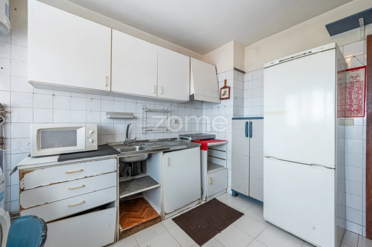 Apartamento T1 para Venda em Vilar de Andorinho Foto 10