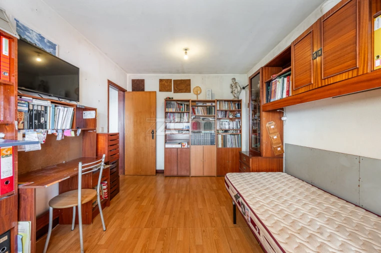 Apartamento T1 para Venda em Vilar de Andorinho Foto 6