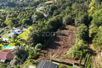 Terreno para Venda em Vila Verde e Barbudo