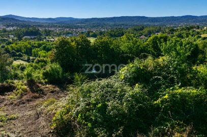 Terreno para Venda em Vila Verde e Barbudo