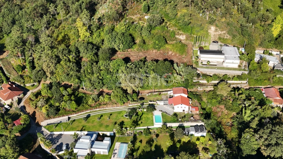 Terreno para Venda em Vila Verde e Barbudo