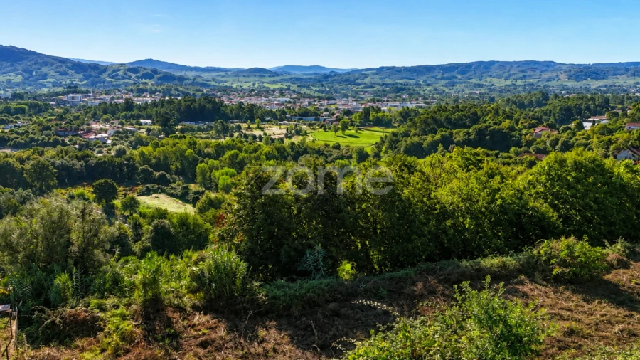 Terreno para Venda em Vila Verde e Barbudo