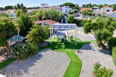 Moradia T5 para Venda em Sesimbra (Castelo)