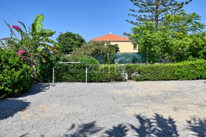 Moradia T5 para Venda em Sesimbra (Castelo)
