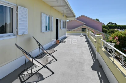 Moradia T5 para Venda em Sesimbra (Castelo)