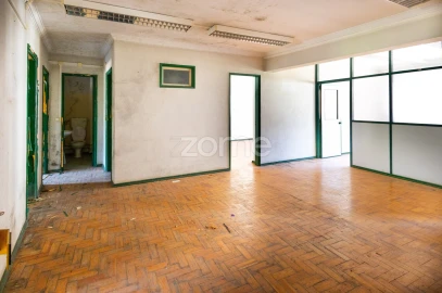 Prédio para Venda em Arganil