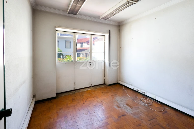 Prédio para Venda em Arganil Foto 13