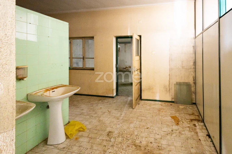 Prédio para Venda em Arganil Foto 10